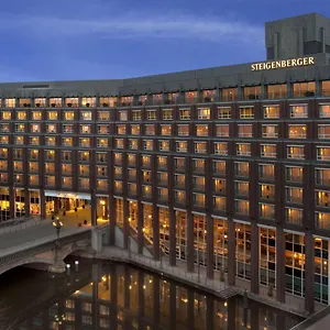 https://steigenberger-hotel-hamburg.hamburg-hotels-de.com